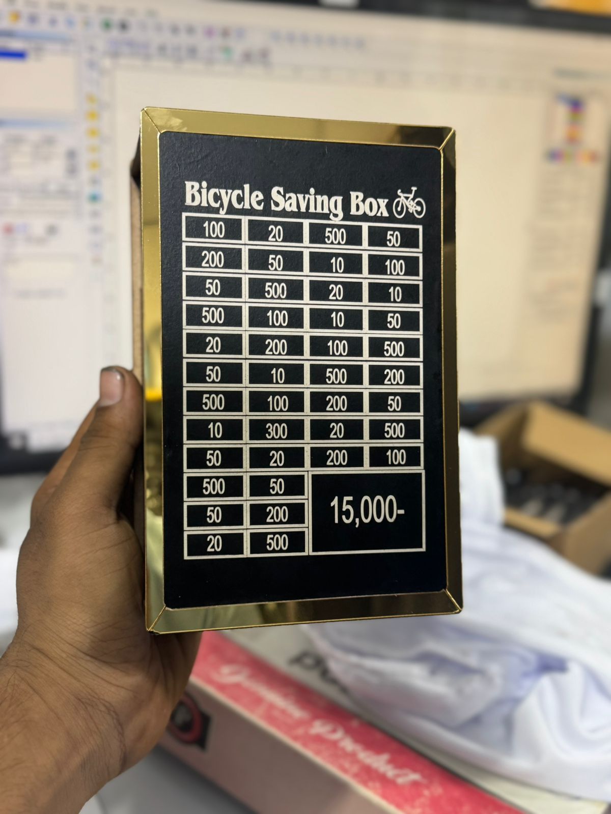 Daily Cash Saving Challenge tracker Box